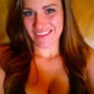 Meet your Posher, Desiree